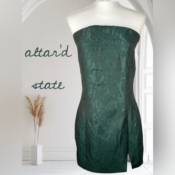 Altar’d State | Green Floral Print Strapless Dress - Picture 1 of 6